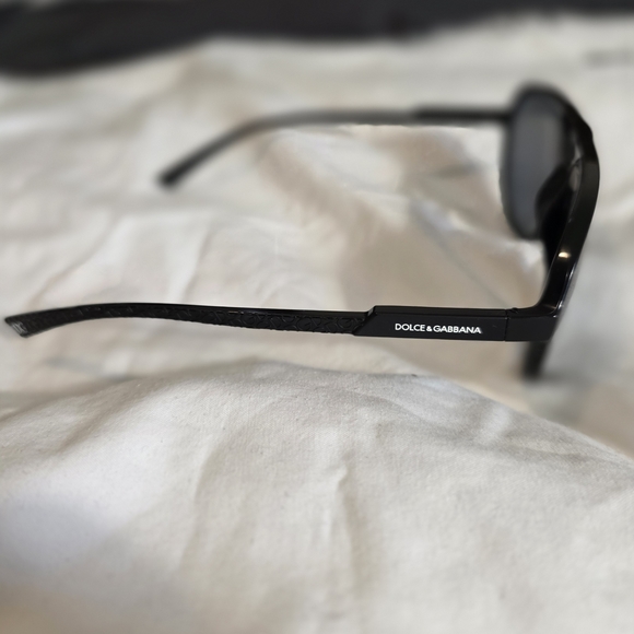 Dolce & Gabbana Black Men's Sunglasses with Logo Temple